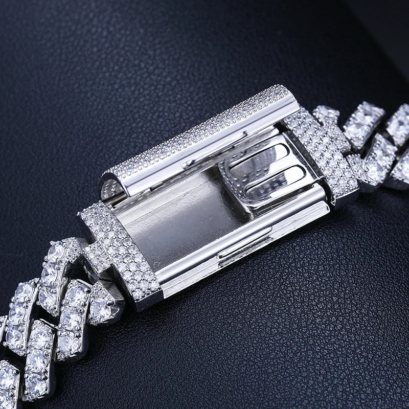 20mm Cuban Chain's lobster clasp with clear branding and high-quality finish