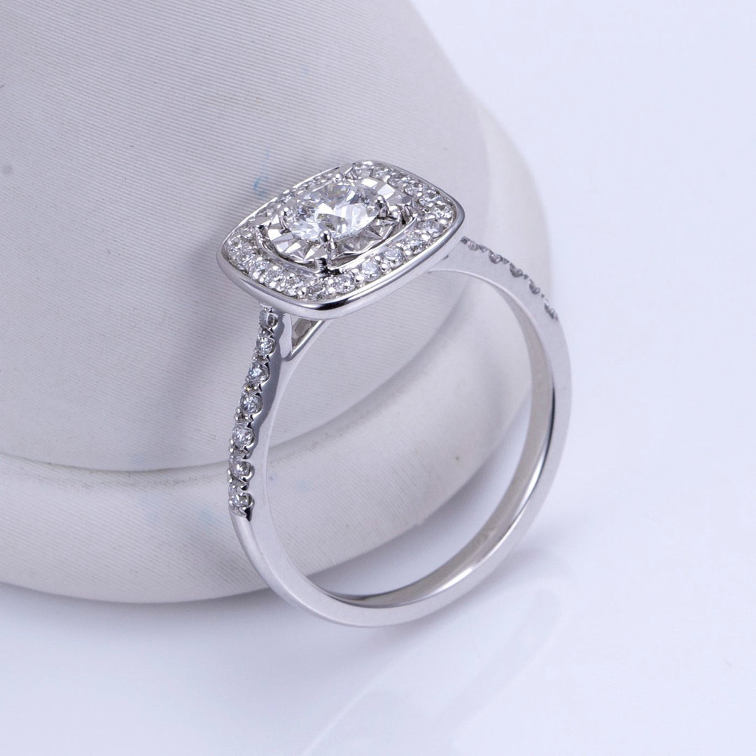 Classic Halo Ring with 1.5 ct Lab Diamond - Ice Dazzle - VVX™ Lab Diamond - Engagement Rings