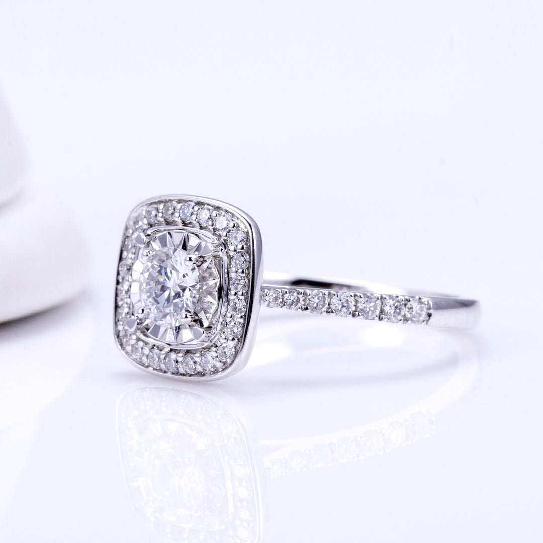 Classic Halo Ring with 1.5 ct Lab Diamond - Ice Dazzle - VVX™ Lab Diamond - Engagement Rings