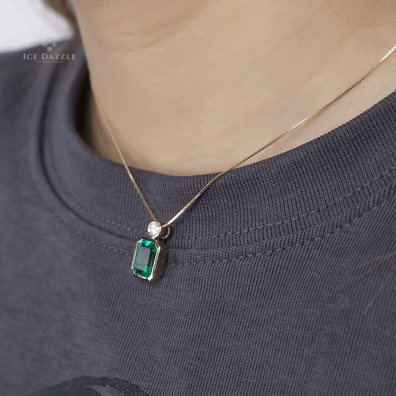 Columbian Emerald Pendant - Ice Dazzle - VVX™ Lab Diamond - Fashion Pendant