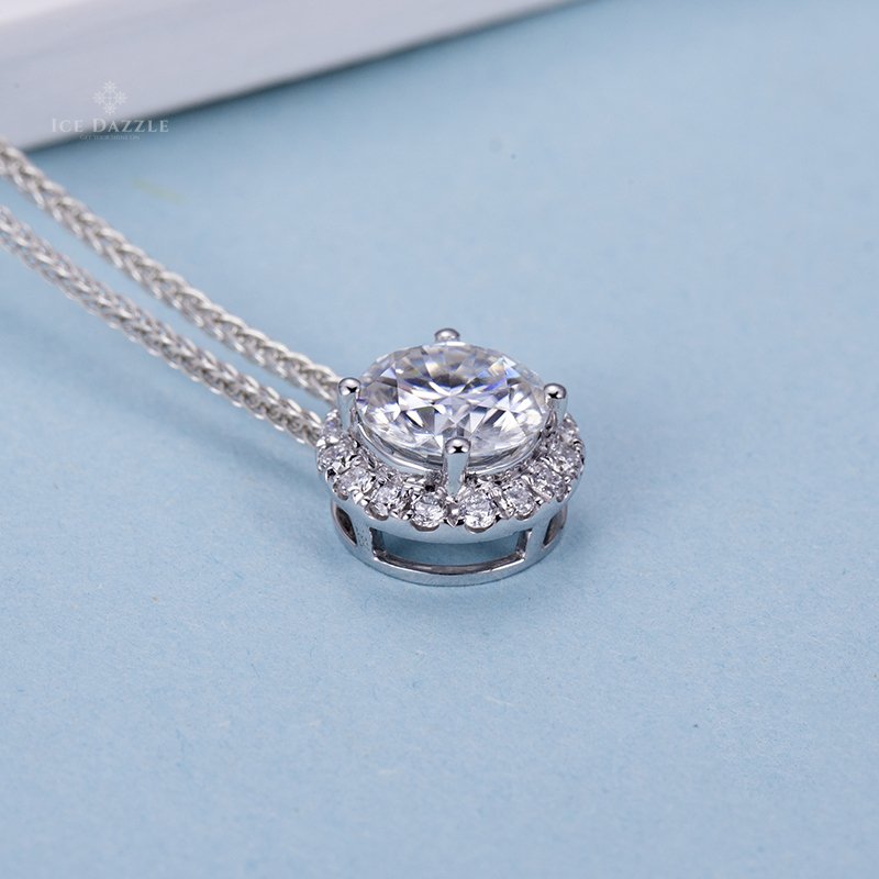 Lab Diamond Halo Solitaire Pendant - Ice Dazzle - VVX™ Lab Diamond - Solitaire Pendant