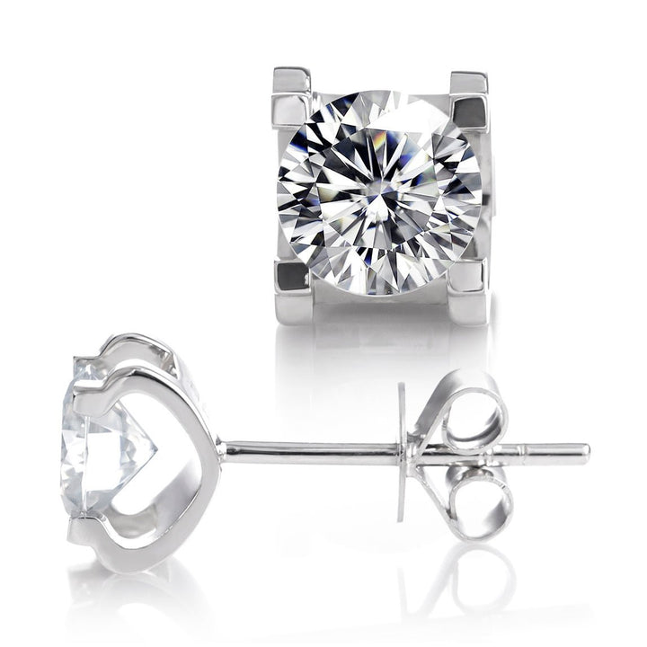 Lab Diamond Heart Stud Earrings - Ice Dazzle - VVX™ Lab Diamond - Studs