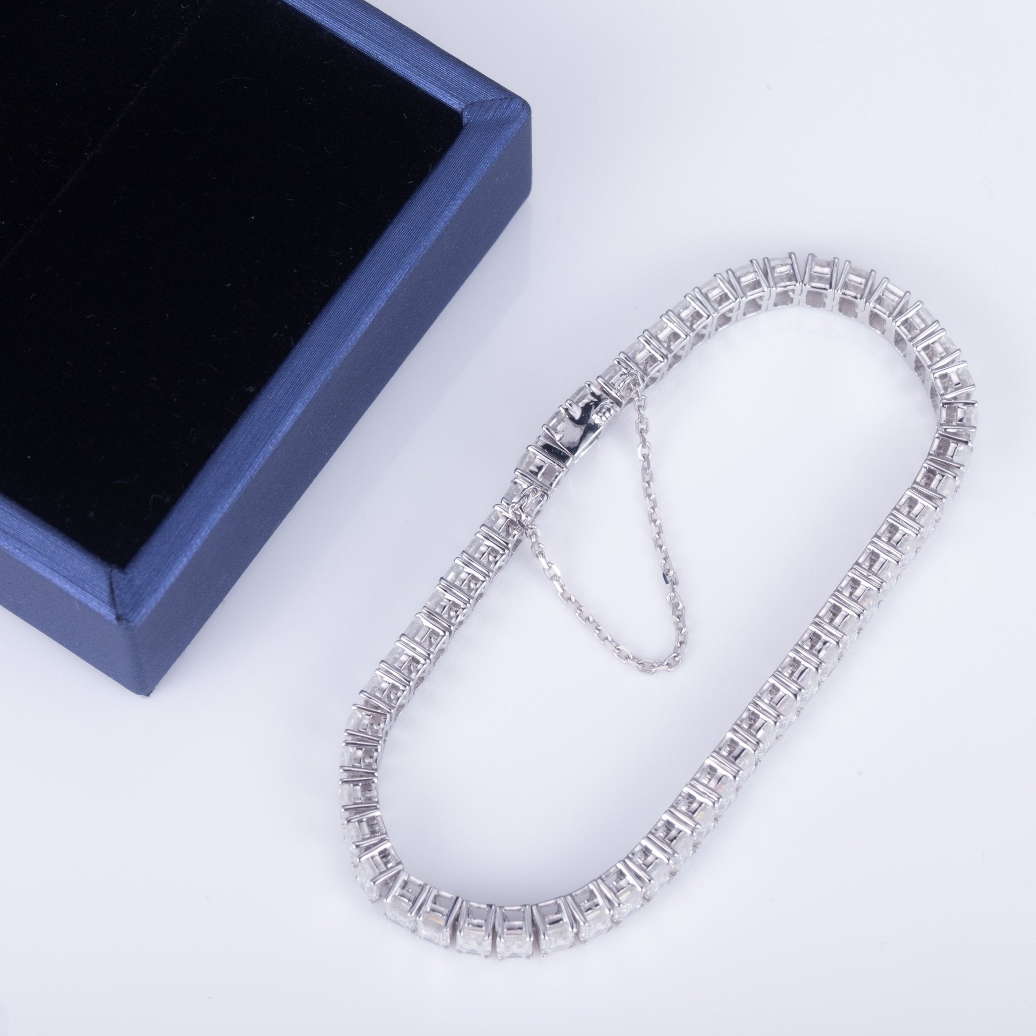 Neiman Marcus Lab Grown Diamonds Lab Grown Diamond 18K White Gold Pear Line  Necklace, 17