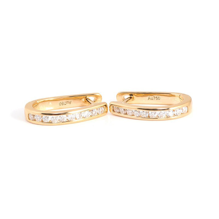 Round Lab Diamond Huggie Earrings in 18K Yellow Gold (1/5 Ct. Tw.) - Ice Dazzle - VVX™ Lab Diamond - Earrings