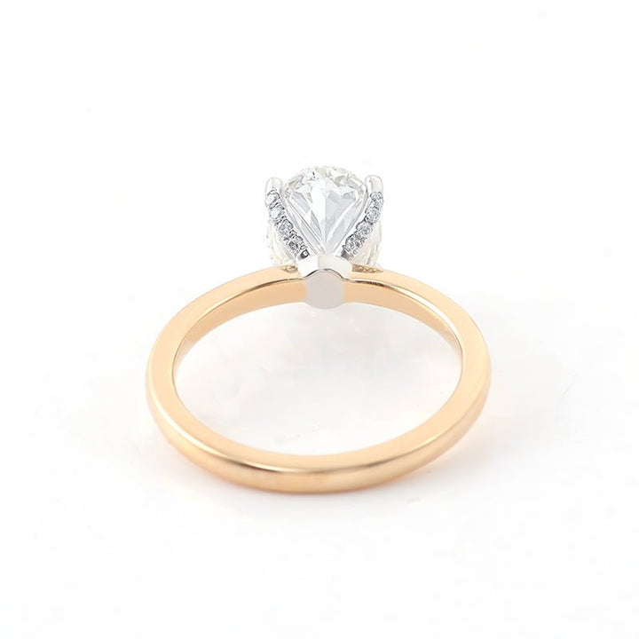 Solitaire Engagement Ring with 3ct Oval Lab Diamond - Ice Dazzle - VVX™ Lab Diamond - Engagement Rings